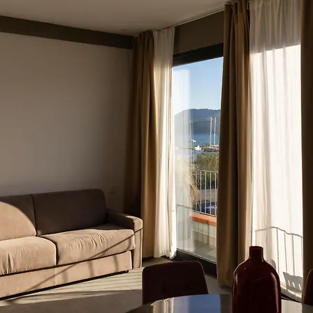 Associazione Garage24 Aps Ets Hostal