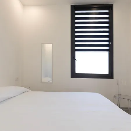 Associazione Garage24 Aps Ets Hostal *