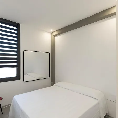 Associazione Garage24 Aps Ets Hostal *